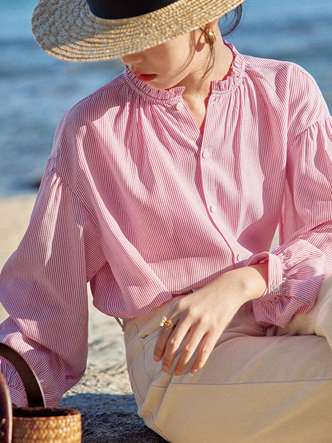 April | Elegante Gestreepte Blouse