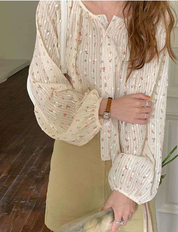 Bloemen V-Hals Blouse - Fransdraad Accenten & Lange Mouwen