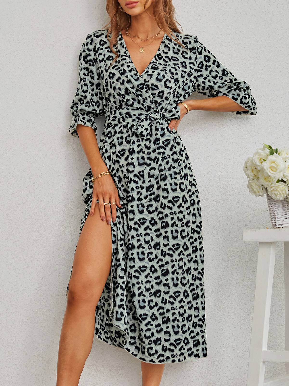 Jurk met luipaardprint en split