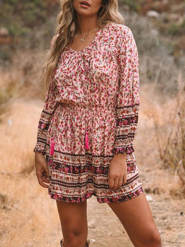 Bedrukte casual jurk met V-hals en hoge halslijn