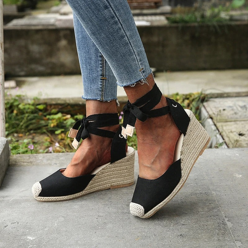 BELINDA | Wedge Sandalen met Strikkoord