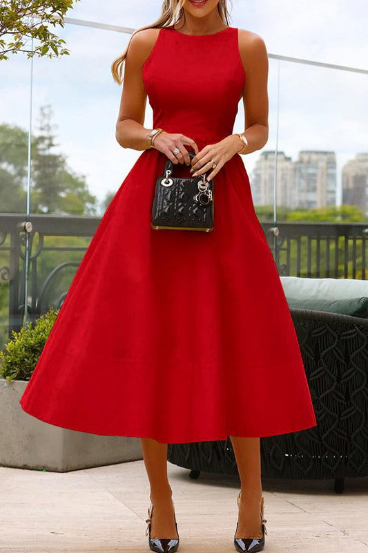Elegante cocktailjurk met ronde halslijn en verfijnd ontwerp