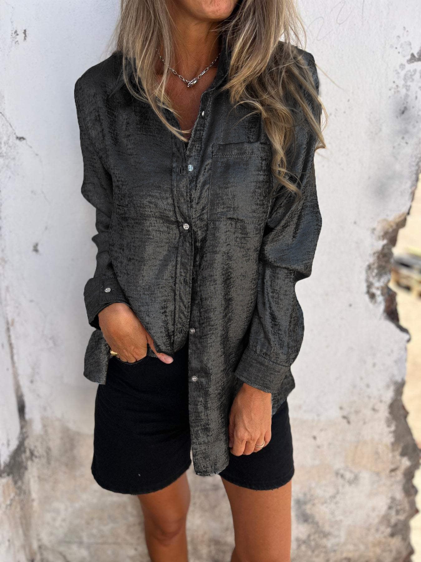 Metalen damesblouse met kraag