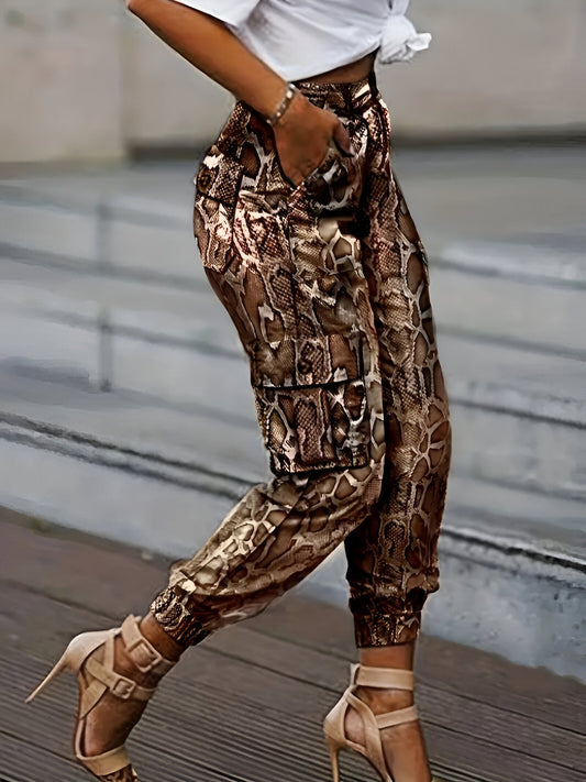 Chique joggingbroek met slangenprint en hoge tailleband