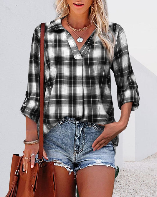 Kylie | Stijlvolle Geruite V-hals Blouse met Lange Mouwen