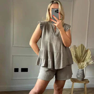 Korte broek en top met franje