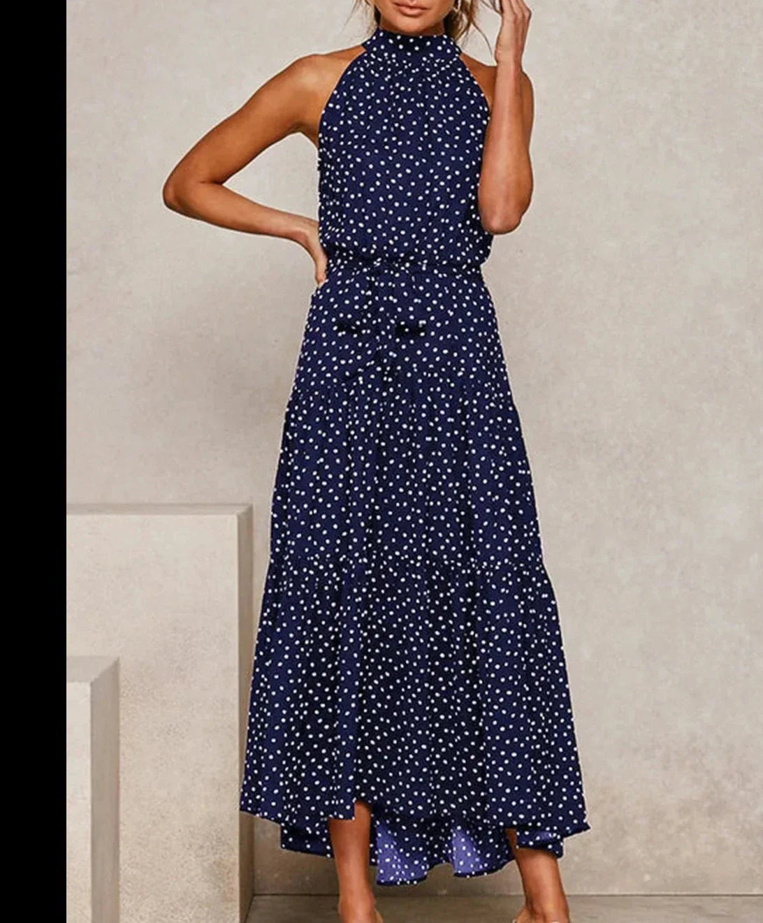 Lange jurk met print en strik in de taille