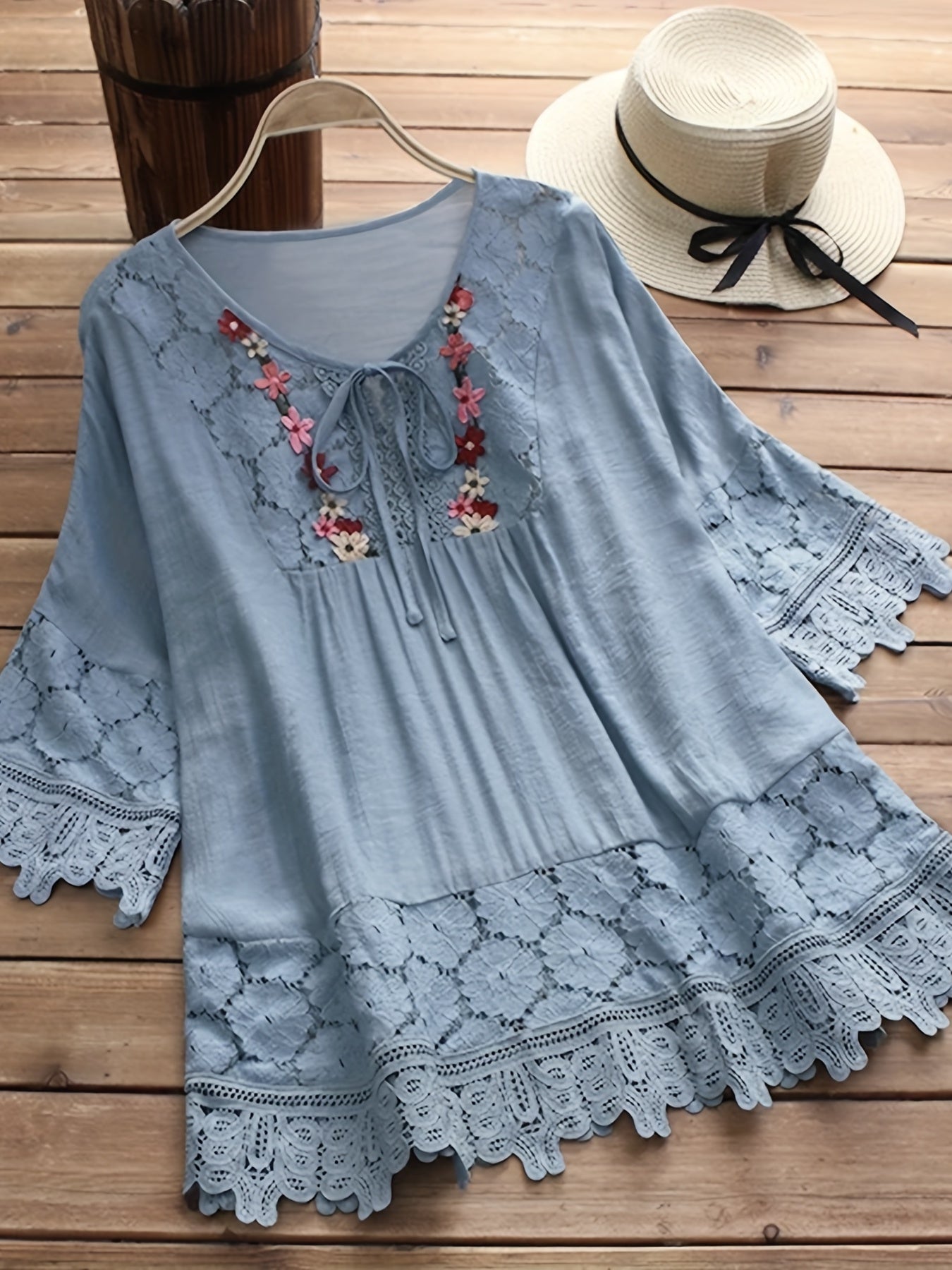 Tavo™ Elegante Blouse in verfijnd kant