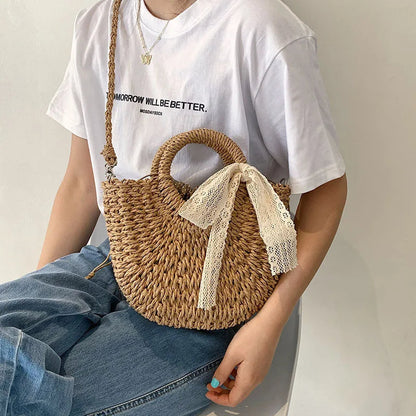Christina - Rieten tas met rond kant en walnootstrik