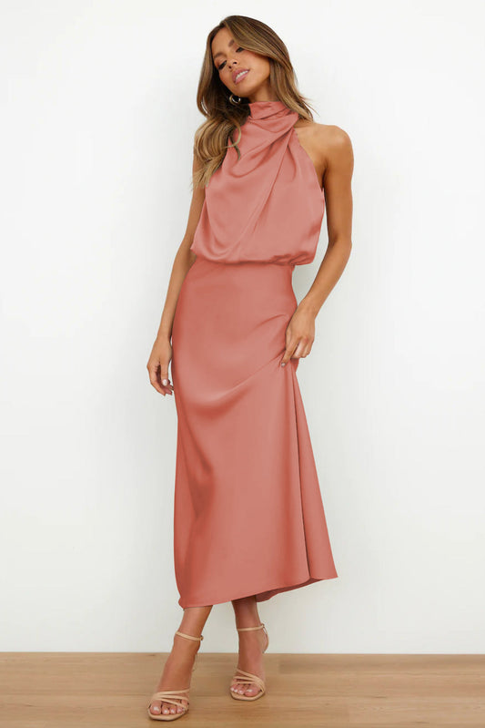 Elegante lange jurk met asymmetrische halslijn en verfijnd design
