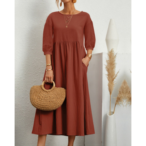 Elegante zomerjurk met avondjasje en romantische details