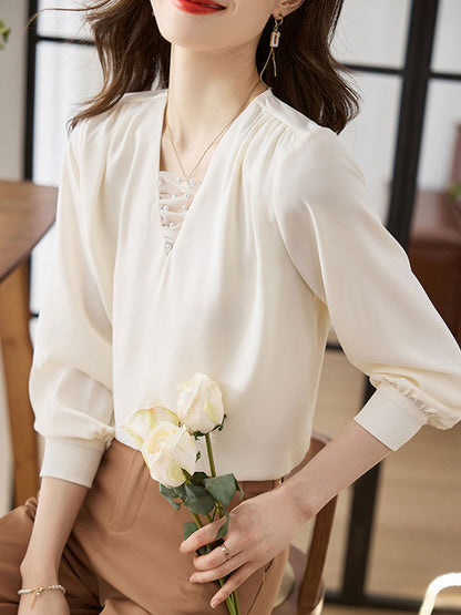 Faiza Blouse | Chiffon Blouse met lange mouwen en V-hals