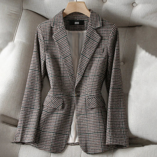 Clotilde | Chique en comfortabele geruite blazer voor dames