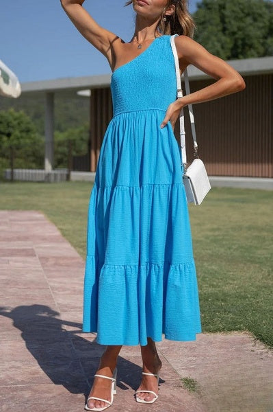 Alivia - Asymmetrische off-the-shoulder midi-jurk met zakken