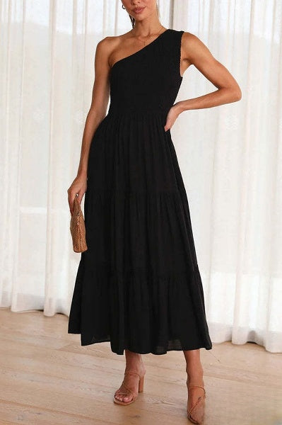 Alivia - Asymmetrische off-the-shoulder midi-jurk met zakken