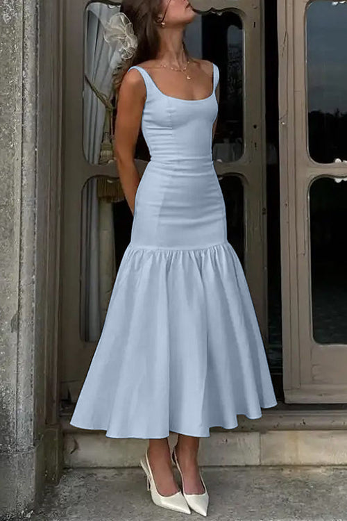 Amaya - Ronde hals mouwloze midi jurk met ruches