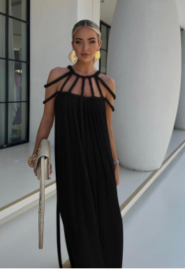 Avery - Sophisticated moderne linnen maxi-jurk met gedrapeerde vlechten