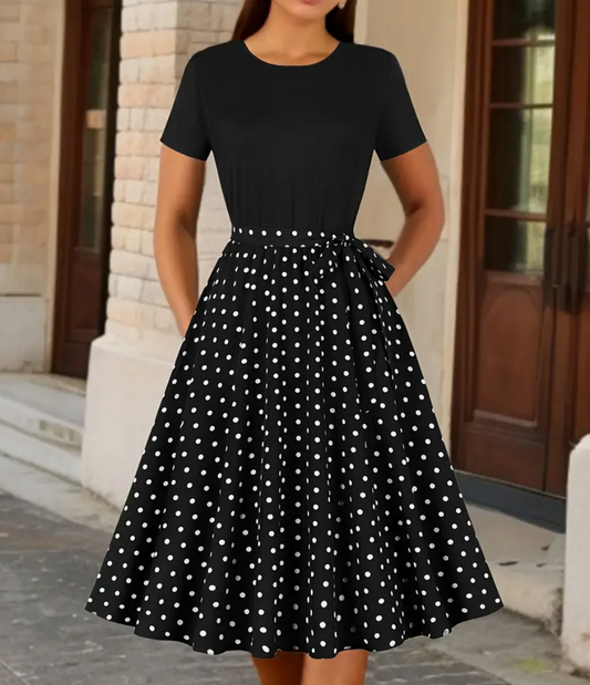 Mooie Vintage Polka Dot Damesjurk