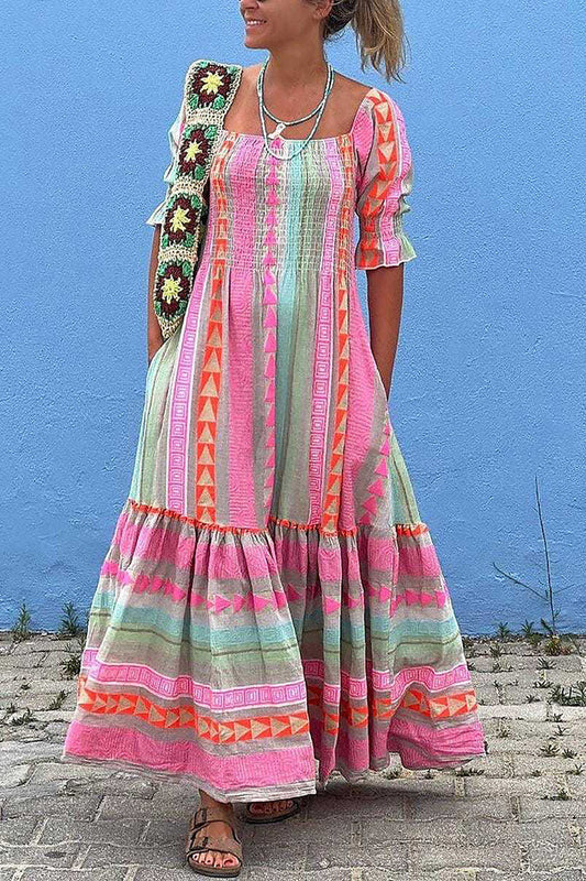 Carlisha - jurk met vierkante halslijn en zomerse stijl