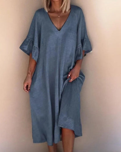 Dakota - Elegante, losjes genaaide jurk met V-hals in een effen kleur