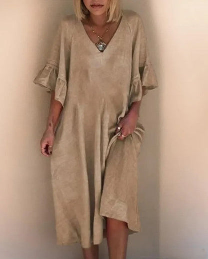 Dakota - Elegante, losjes genaaide jurk met V-hals in een effen kleur