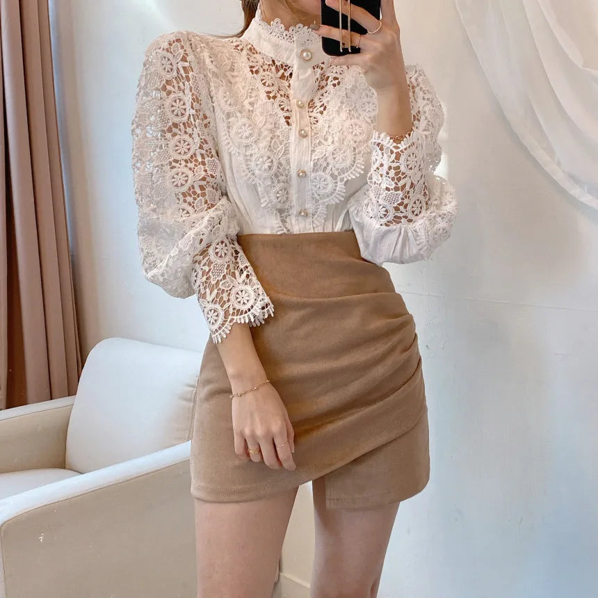 Sorana Blouse | Kanten Blouse met Hoge Kraag