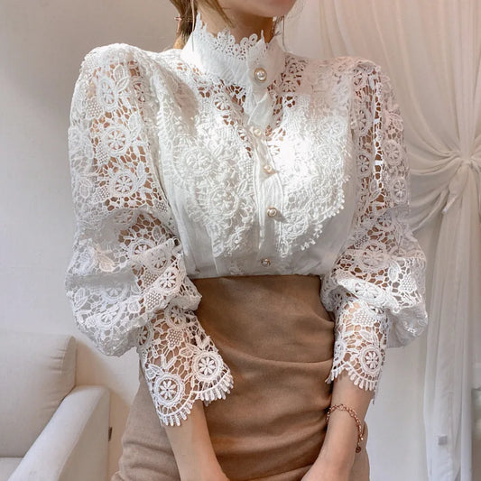 Sorana Blouse | Kanten Blouse met Hoge Kraag
