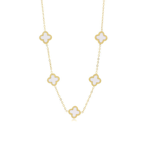 Goudenketting met witte klavertjes