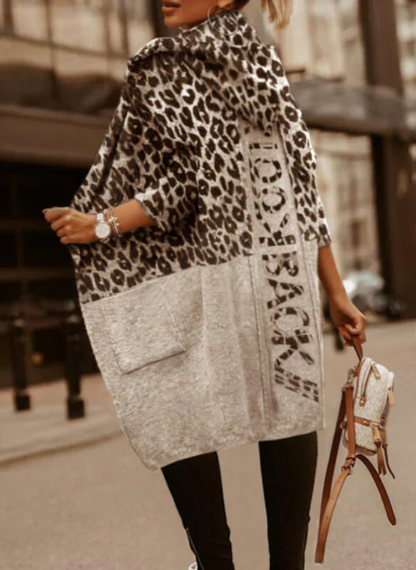 Riva | Ruime damesjas met capuchon, chic en comfortabel