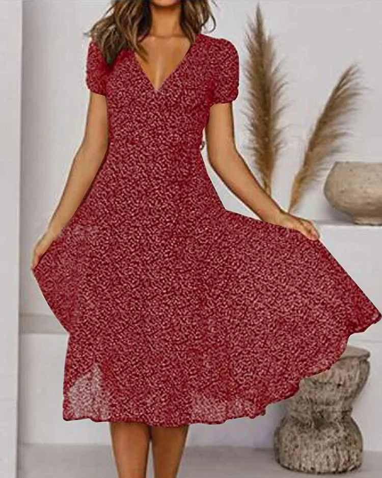 Paloma - V-hals jurk met korte mouwen, bedrukt chiffon