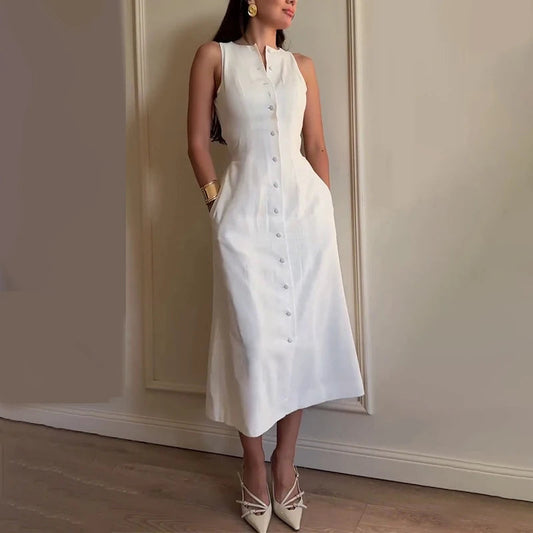 Zomerjurk zonder mouwen met knopen en elegante snit