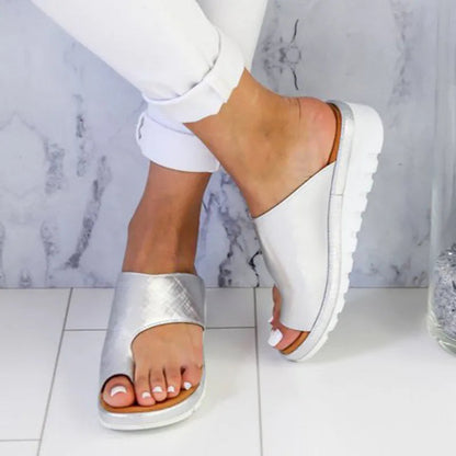 Sara® | Platte sandalen