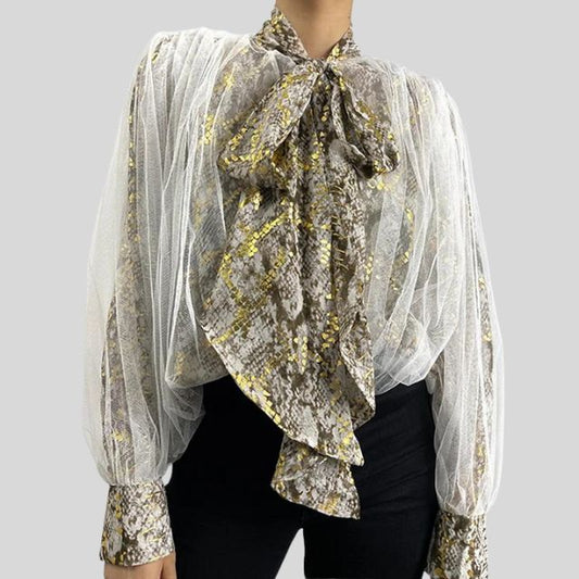 Virginia Blouse | Mesh Blouse met Slangenprint en Ruches