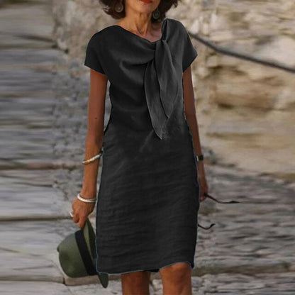 Elegante, getailleerde mini-jurk met korte mouwen voor dames