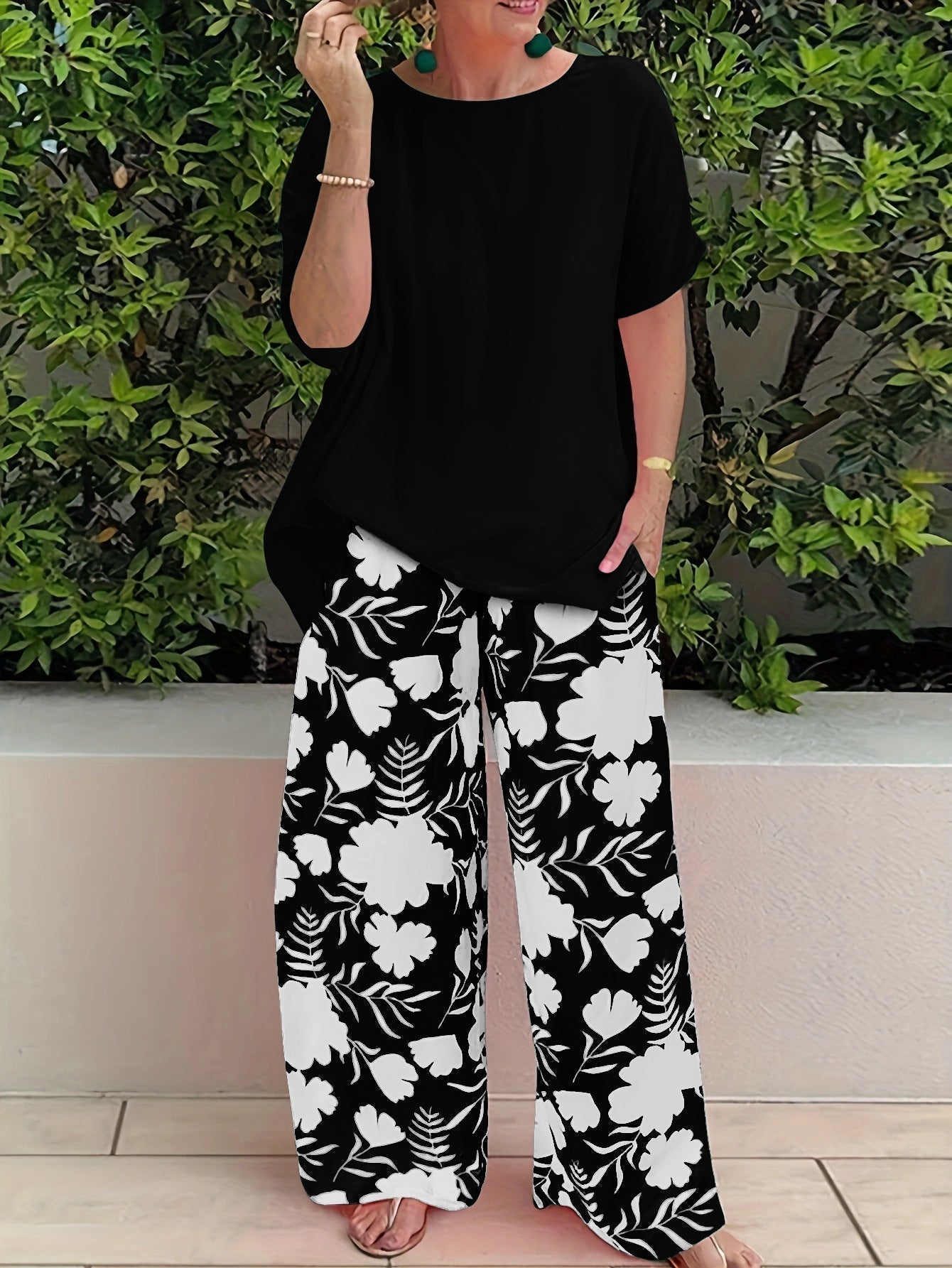 Bonnie - Elegant bloemenensemble voor stijl en comfort