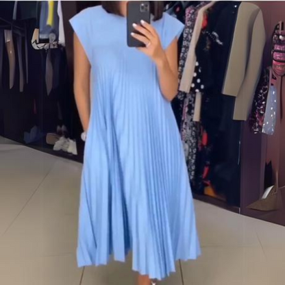 Lichte en elegante geplooide jurk