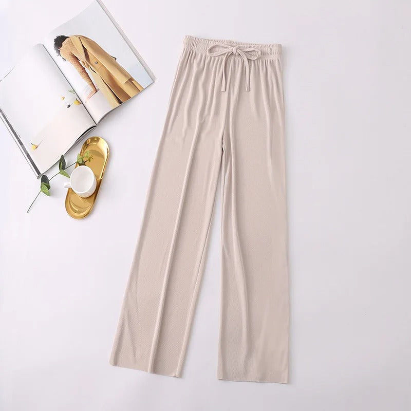 Zachte gebreide broek