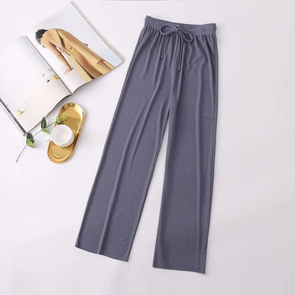 Zachte gebreide broek