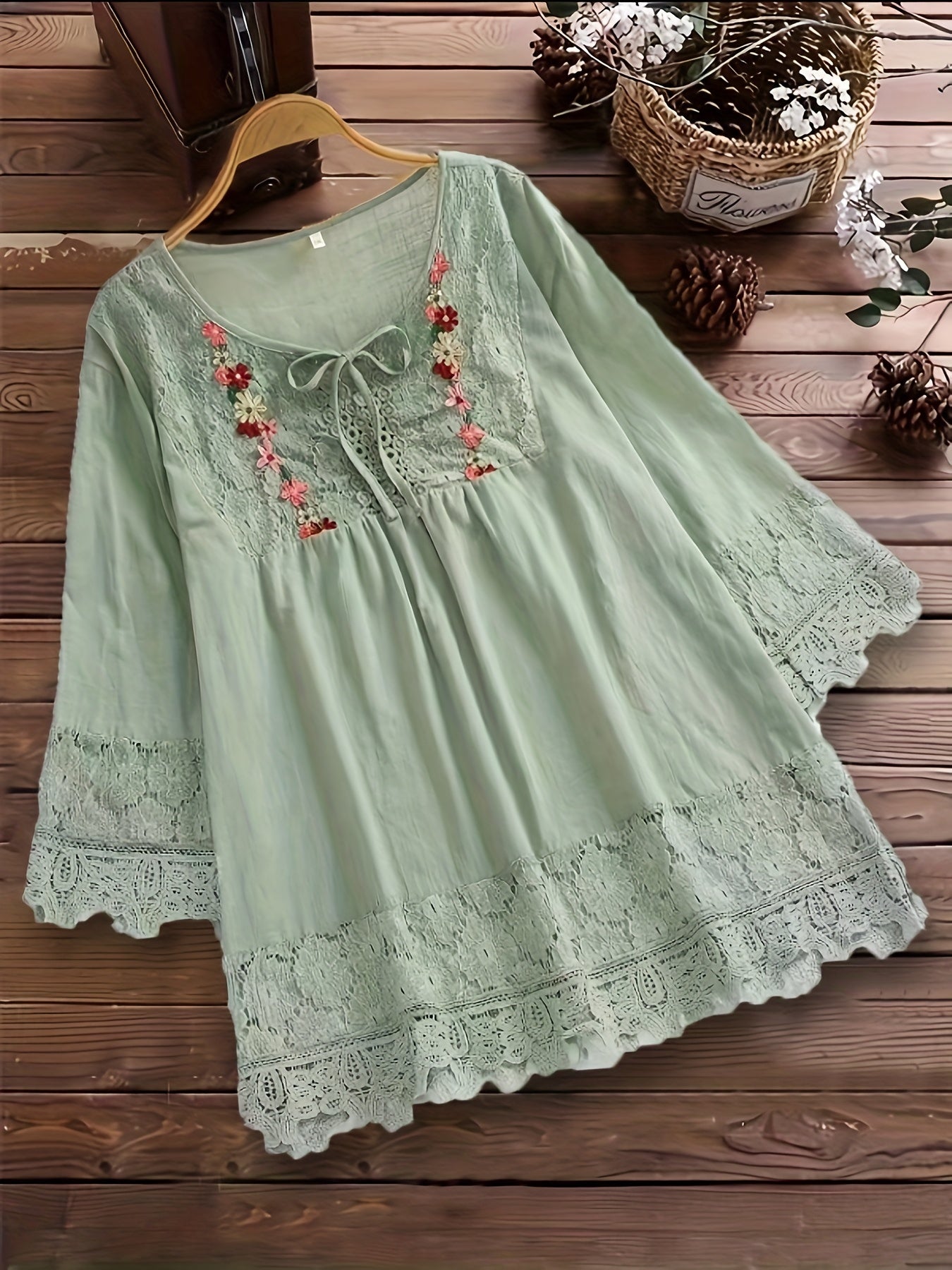 Tavo™ Elegante Blouse in verfijnd kant
