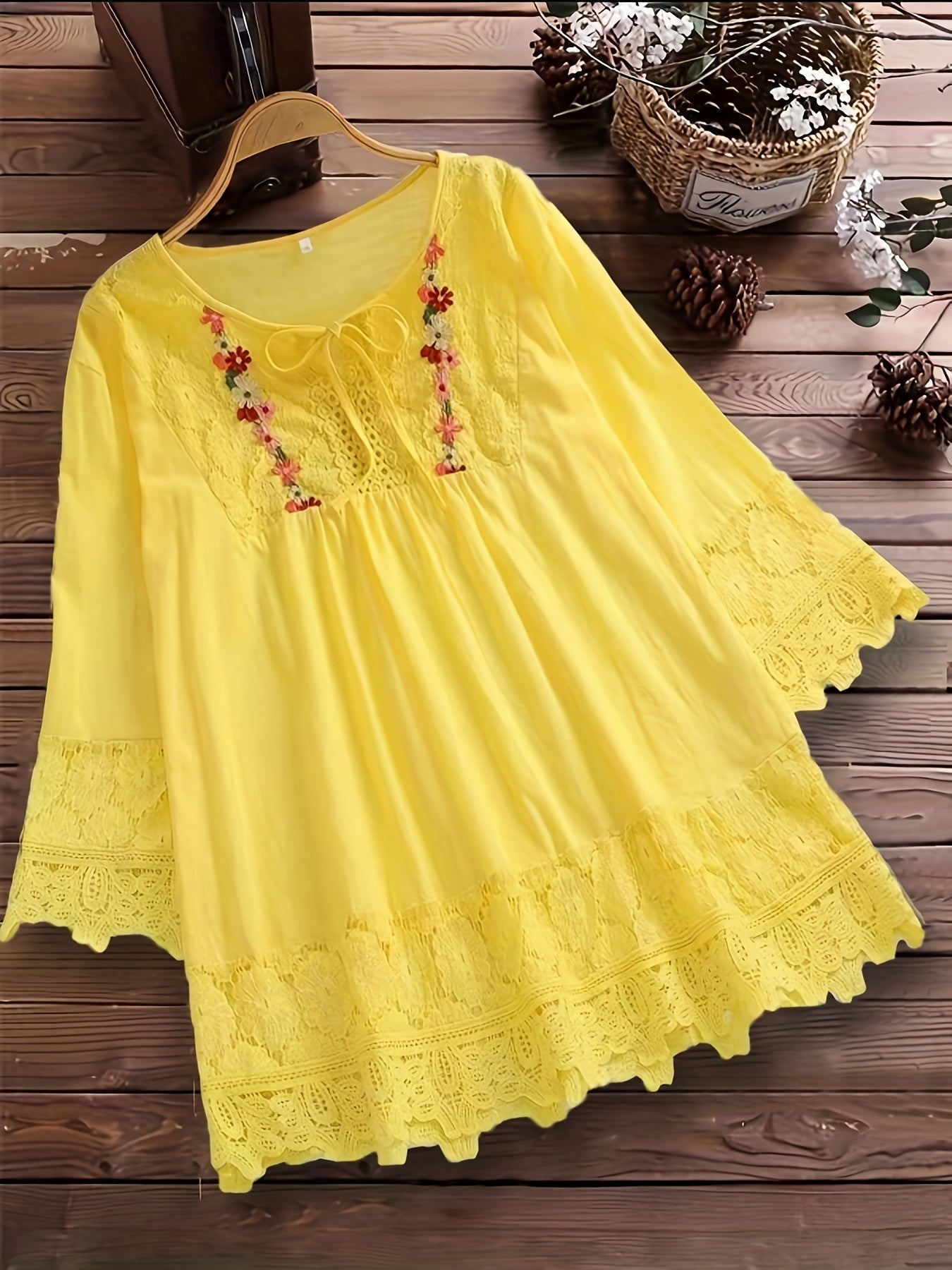 Tavo™ Elegante Blouse in verfijnd kant