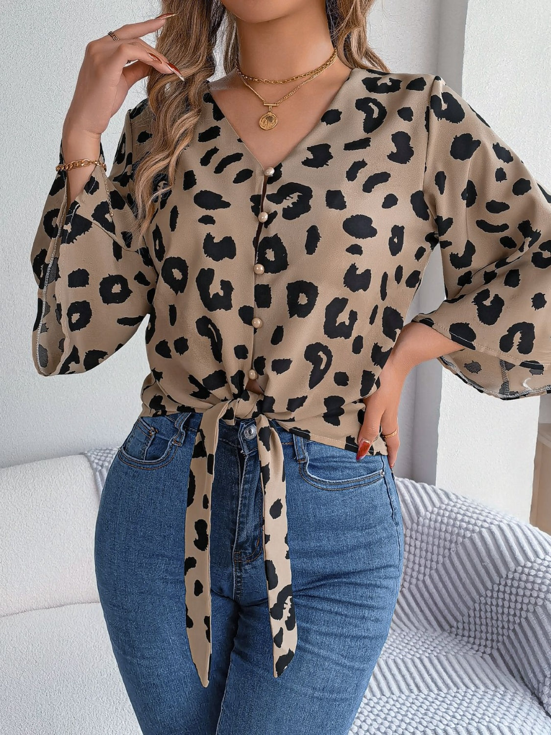 Elena - Stijlvolle Dames Blouse Luipaard Knoop
