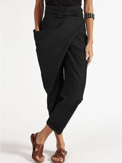 Asymmetrische broek modieus en casual