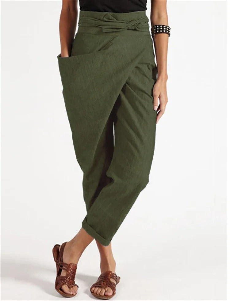 Asymmetrische broek modieus en casual